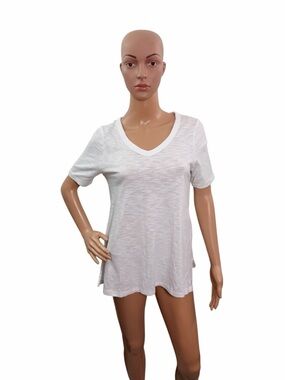 Chicos Women’s Size Small (0) 3-4 Sleeve V Neck The Ultimate Tee Solid Pink